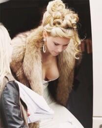 JenniferLawerenceoutofvanimage1